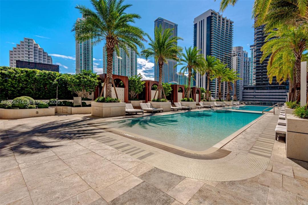 801 S Miami Ave 1207, Miami, Florida 33130, USA