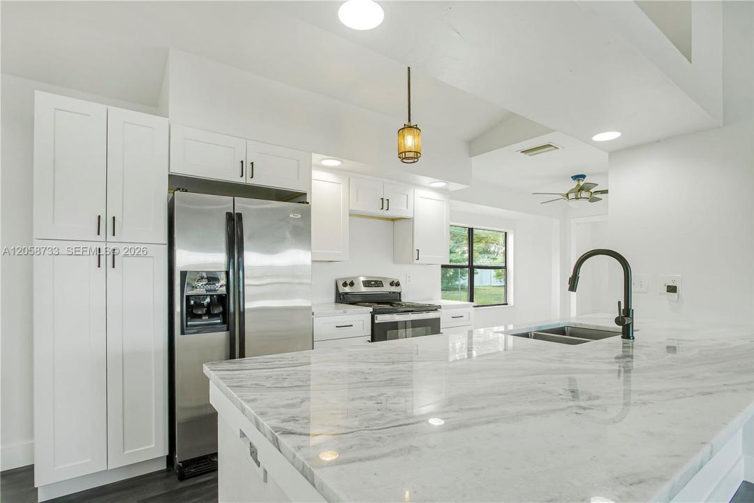 2935 SW 1st Pl, Cape Coral, Florida 33914, Stati Uniti