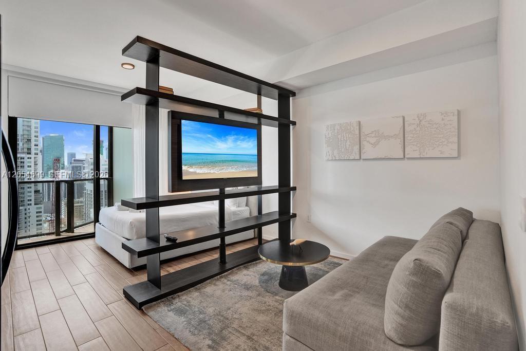 398 NE 5th St 3013, Miami, Floride 33132, États-Unis