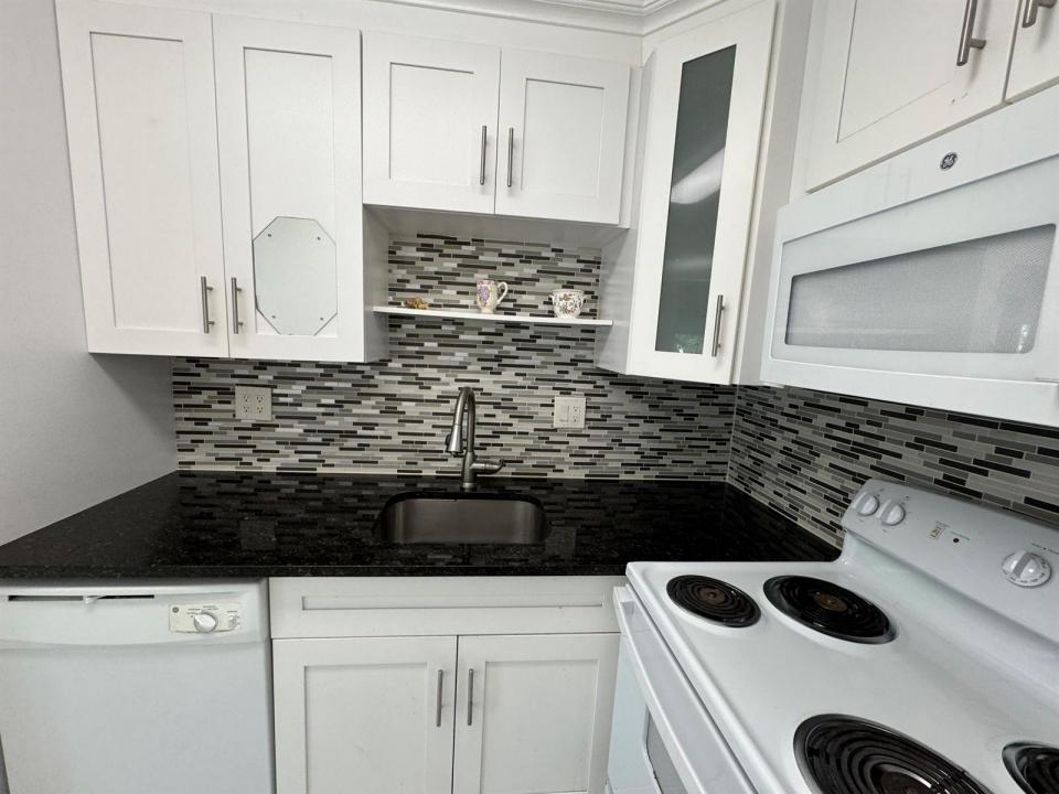 4990 E SABAL PALM Boulevard 220, Tamarac, Floride 33319, États-Unis