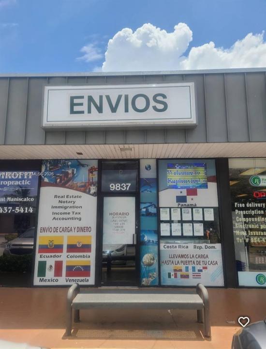 9837 Pines Blvd, Pembroke Pines, Florida 33024, USA