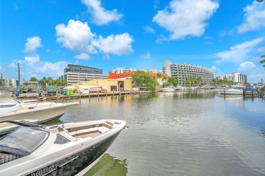 2845 NE 185th St 903, Aventura, Florida 33180, Stati Uniti