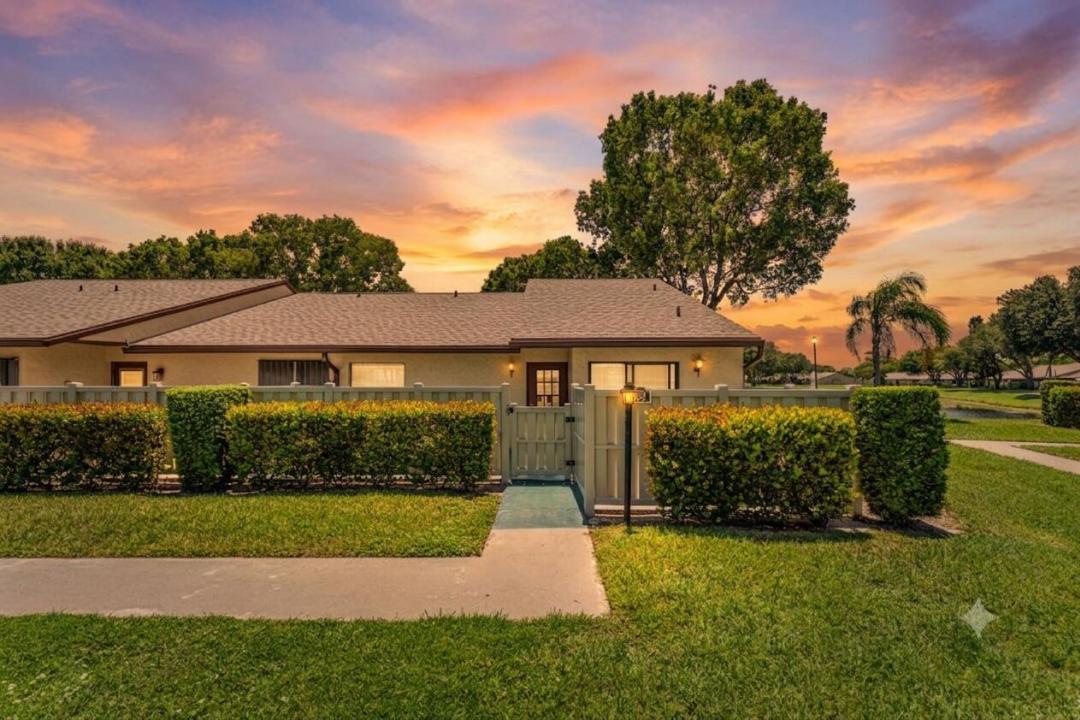 1024 Green Pine Boulevard I, West Palm Beach, Floride 33409, États-Unis