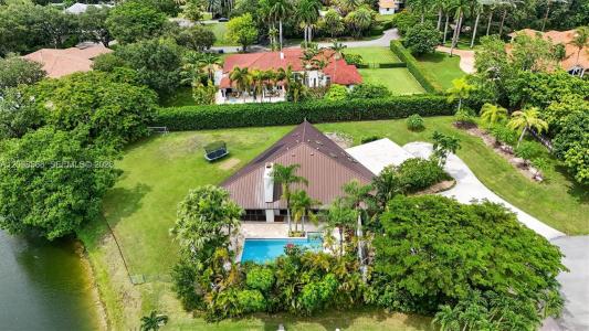 8925 SW 102nd Ter, Miami, Florida 33176, USA