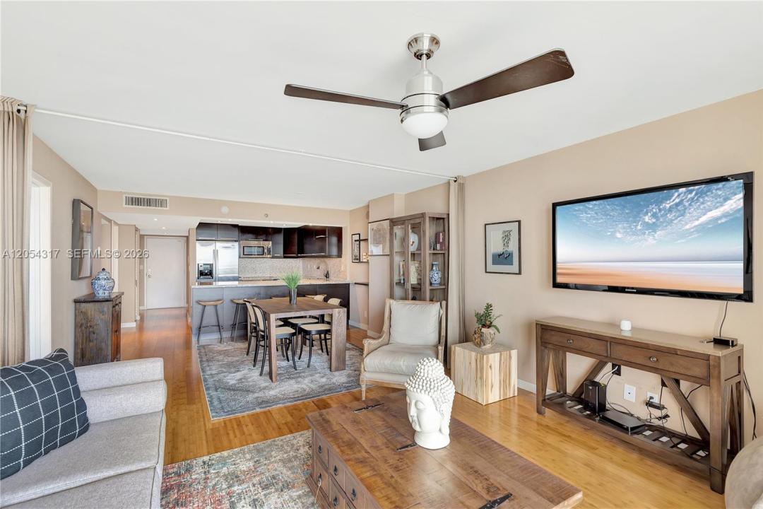 2625 Collins Ave 1609, Miami Beach, Floride 33140, États-Unis
