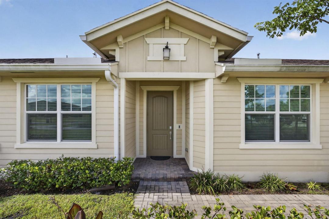 1332 Haywagon Trail, Loxahatchee, Florida 33470, USA