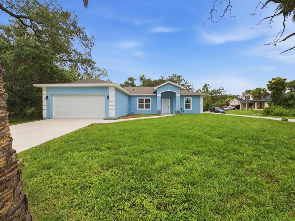 16029 Arcaro Avenue, Port Charlotte, Florida 33954, USA