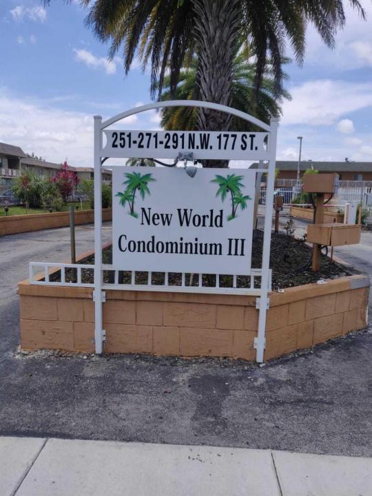 271 NW 177TH Street 106, Miami Gardens, Floride 33169, États-Unis