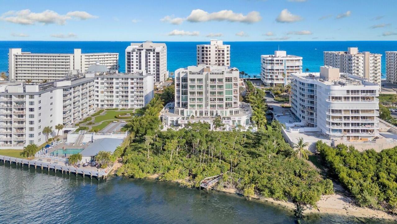 3200 S Ocean Boulevard 302, Highland Beach, Florida 33487, USA