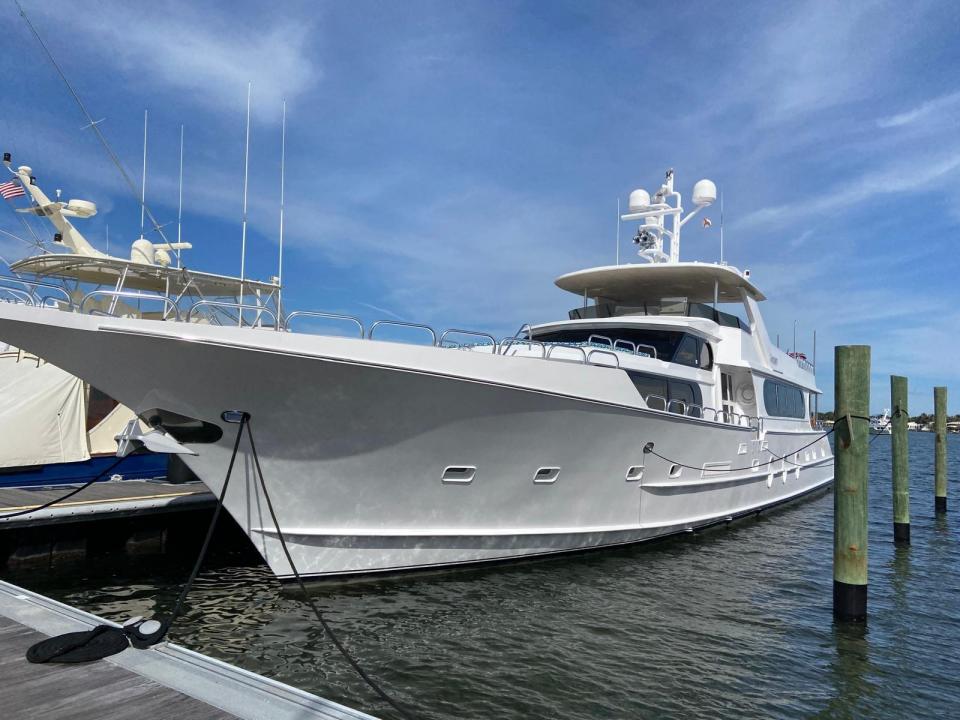 1111 Confidential, West Palm Beach, Floryda 33404, USA