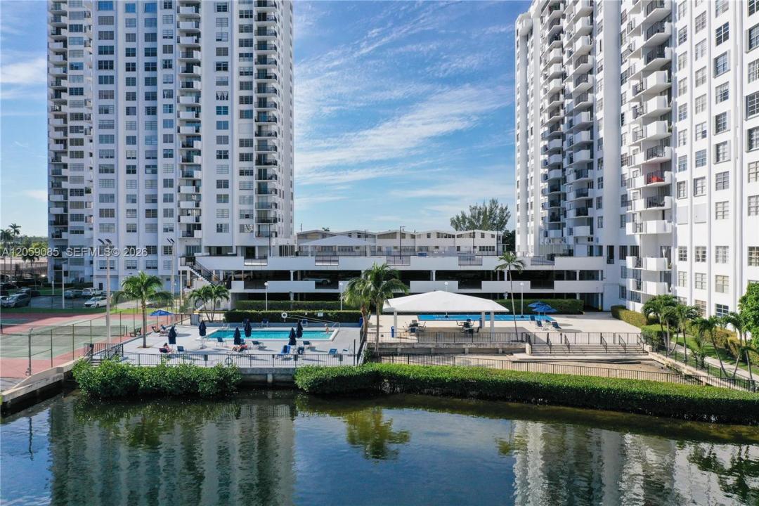 2780 NE 183rd St 901, Aventura, Floride 33160, États-Unis