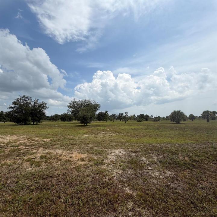 18509 NW 258th Street, Okeechobee, Florida 34972, USA