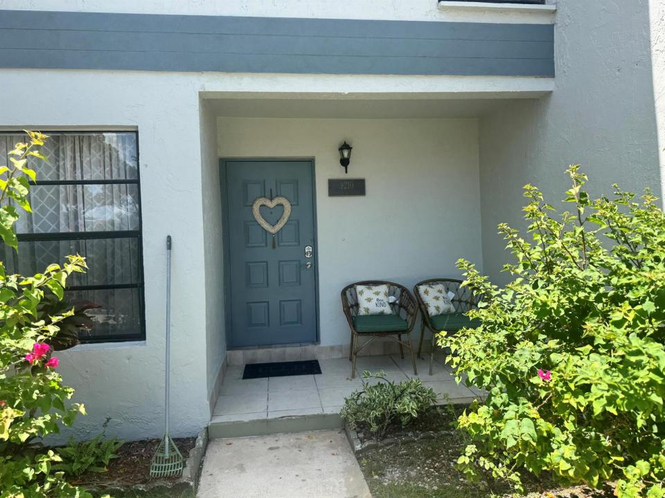 9210 NW 14TH Street 273, Pembroke Pines, Florida 33024, USA