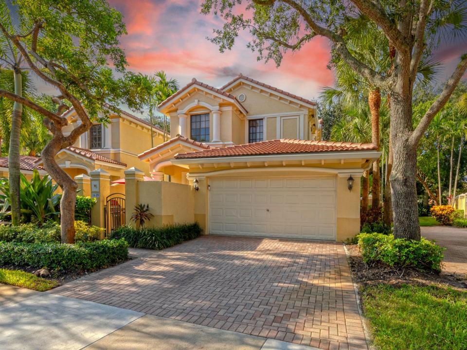 1639 PASSION VINE Circle 16-4, Weston, Florida 33326, Amerika Birleşik Devletleri