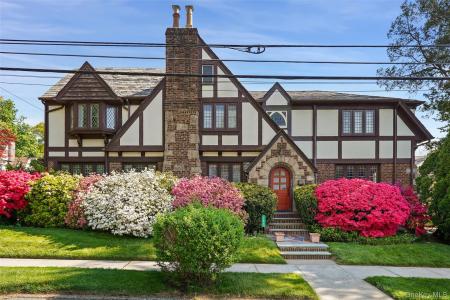 297 Devonia Avenue E, Mount Vernon, Нью-Йорк 10552, Соединенные Штаты