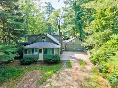 26 Tucker Street, Glocester, Rhode Island 02814, USA