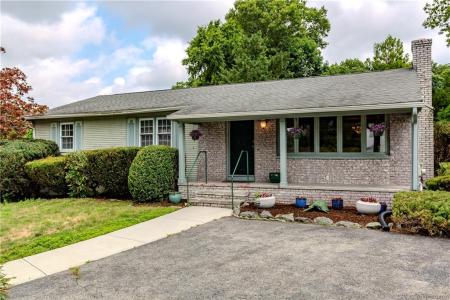 1 Polly Drive, North Providence, Rhode Island 02911, USA