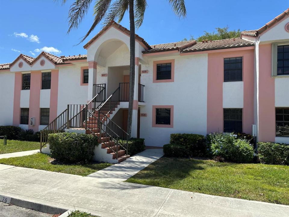 301 Norwood Terrace 128, Boca Raton, Floryda 33431, USA