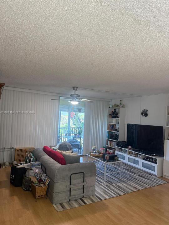 3821 Environ Blvd 407, Lauderhill, Florida 33319, Stati Uniti