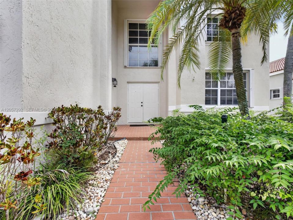 1012 Cedar Falls Dr, Weston, Florida 33327, Stati Uniti