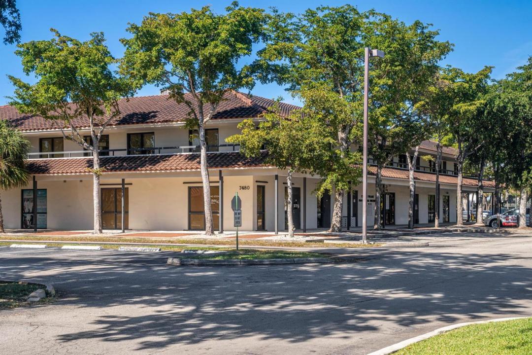 7480 Fairway Drive, Hialeah, Floride 33014, États-Unis