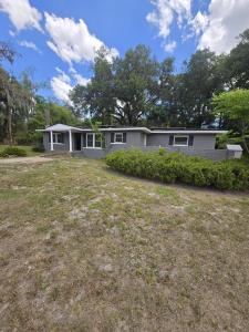 8305 HOGAN Road, Jacksonville, פלורידה 32216, ארצות הברית של אמריקה 