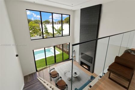 420 NE 62nd St A, Miami, Florida 33138, USA