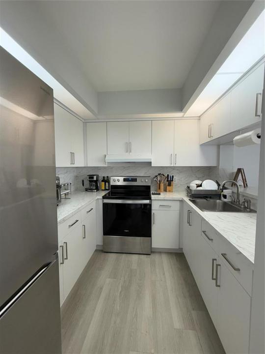 12850 SW 4TH Court 203I, Pembroke Pines, Floride 33027, États-Unis