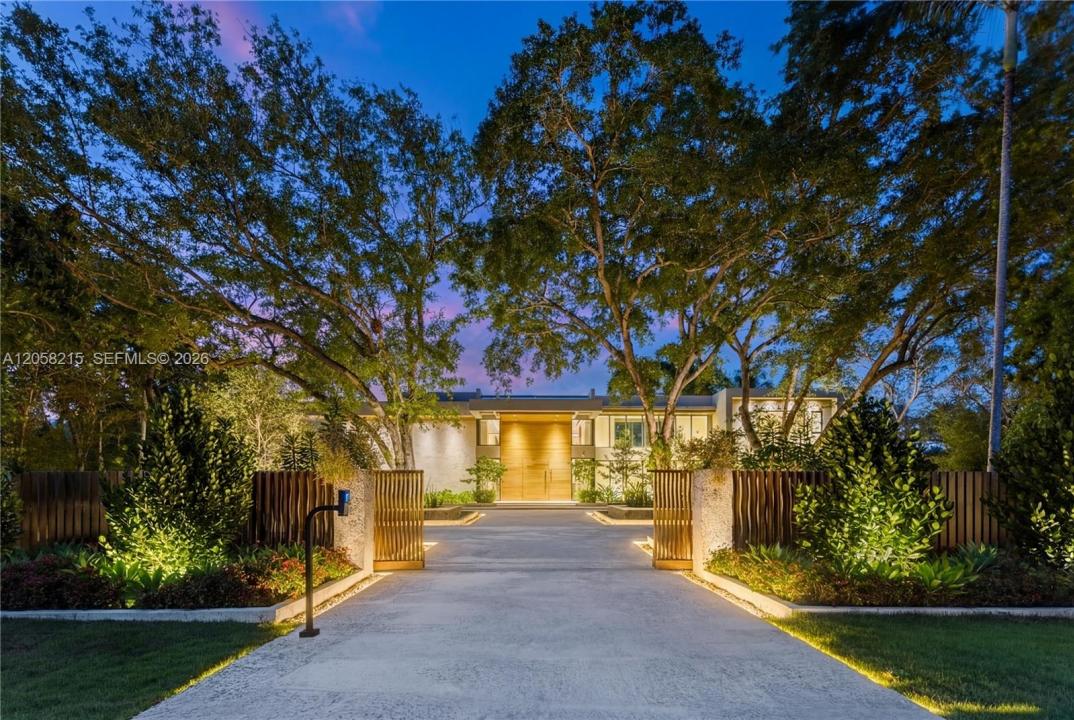 6701 SW 101st St, Pinecrest, Floryda 33156, USA