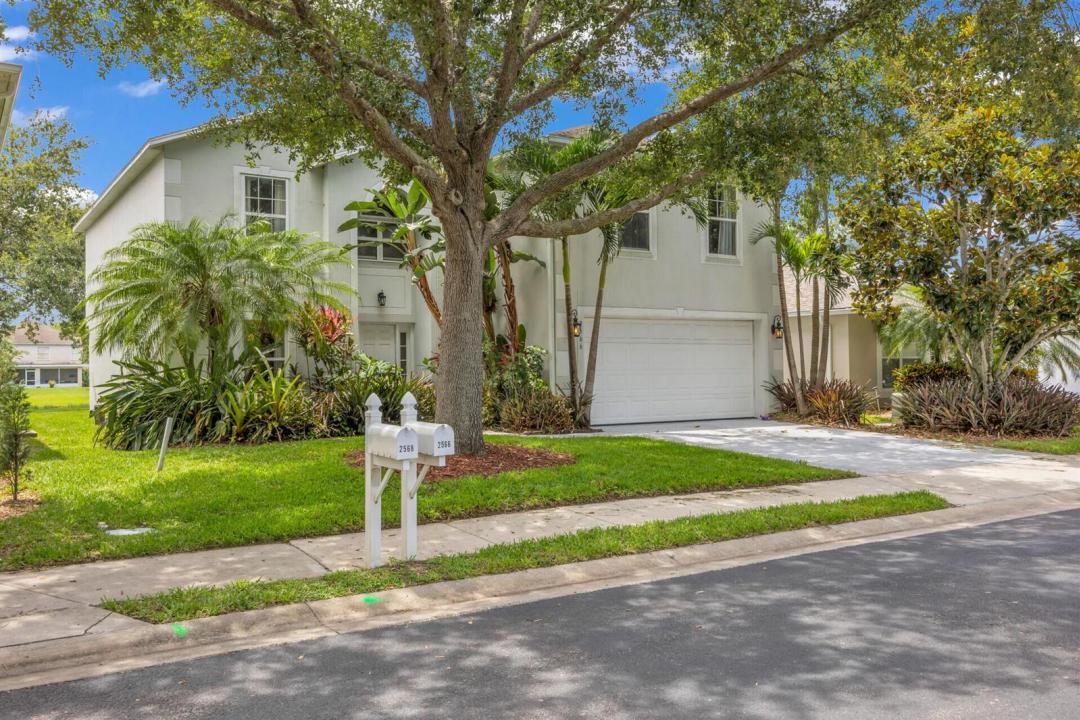 2566 12TH SW Square, Vero Beach, Floride 32968, États-Unis