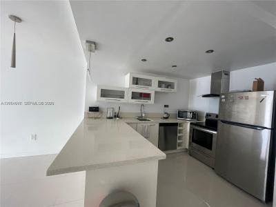 7928 WEST DR 410, North Bay Village, Florida 33141, USA
