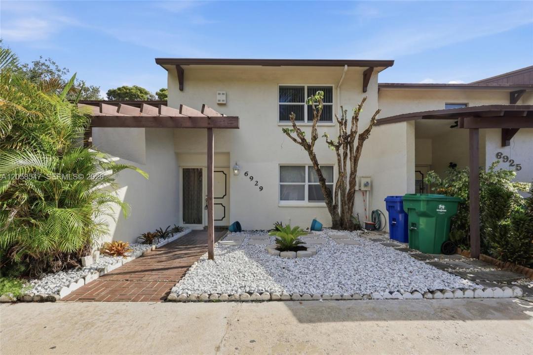 6929 SW 38th St 2-L, Miramar, Florida 33023, USA
