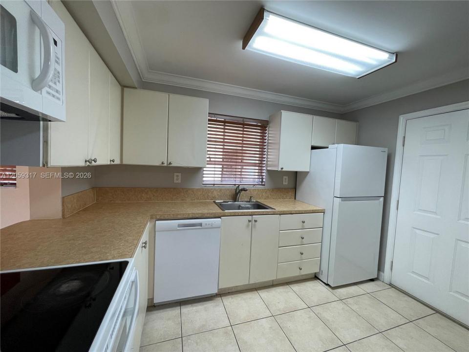 8600 SW 109th Ave 4-220, Miami, Florida 33173, Stati Uniti