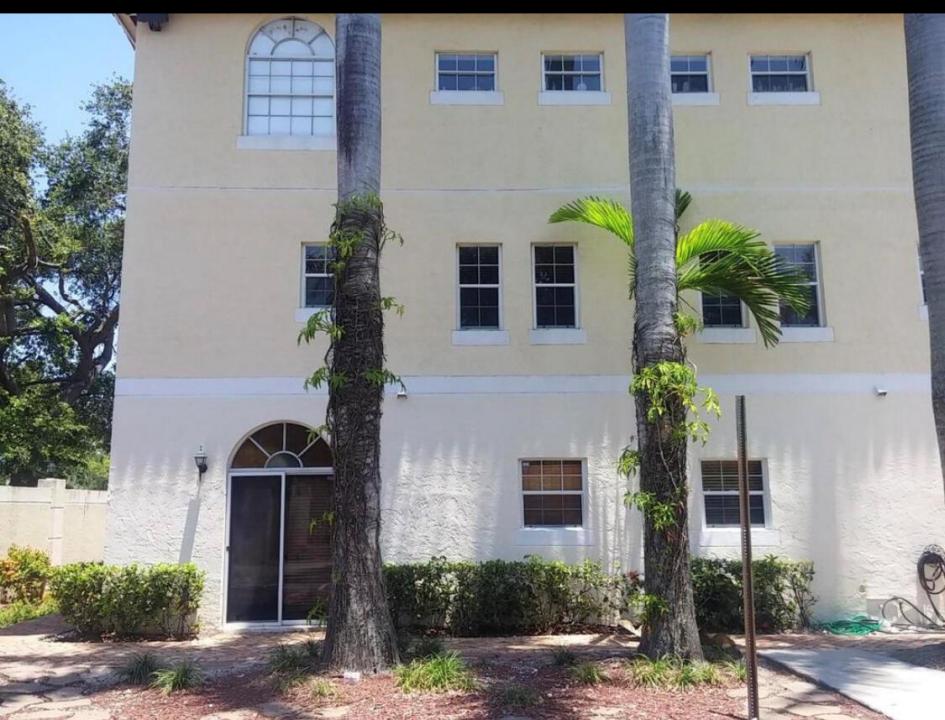 3356 BIRD Avenue 1, Miami, Florida 33133, Stati Uniti