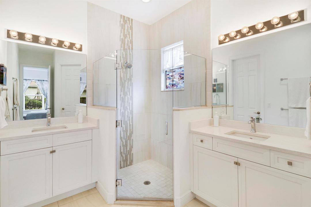 20015 SW Caserta Way, Port St. Lucie, Florida 34986, Stati Uniti