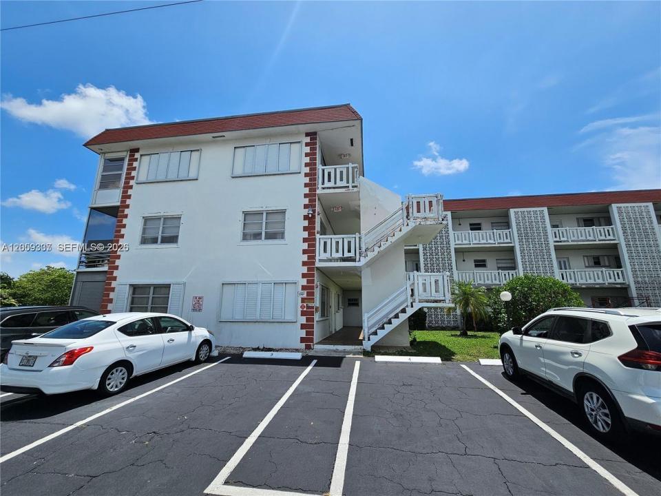 1490 NW 43rd Ave 301, Lauderhill, Floride 33313, États-Unis