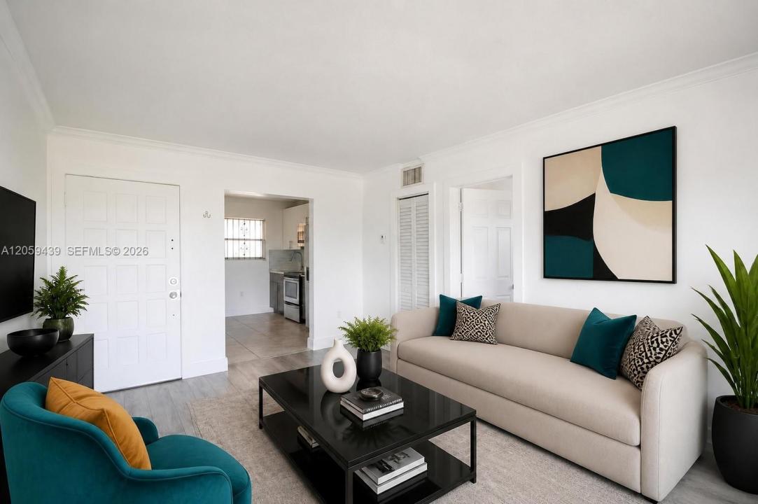 4758 W Flagler St 14, Miami, Florida 33134, USA