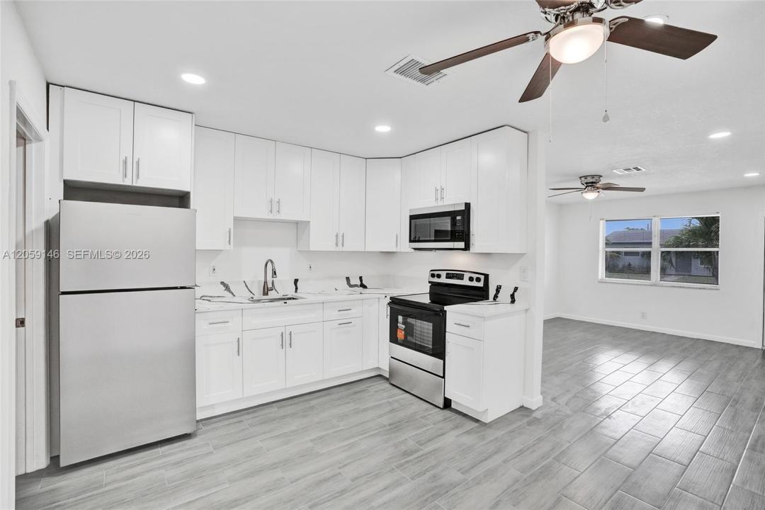 5900 NW 19th St B, Sunrise, Florida 33313, Stati Uniti