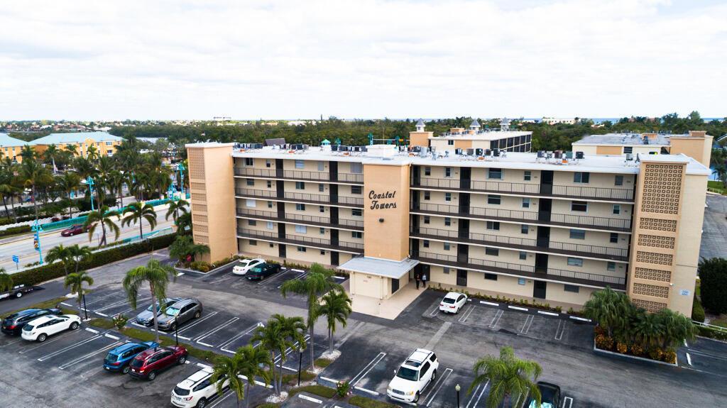 760 E Ocean Avenue 303, Boynton Beach, Florida 33435, USA
