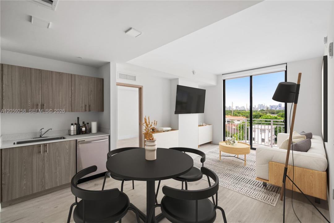 1601 SW 32 Avenue 501, Miami, Floride 33145, États-Unis