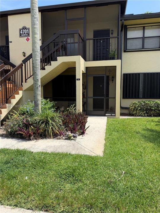 4701 E Lucerne Lakes Blvd E 104, Lake Worth, Florida 33467, USA