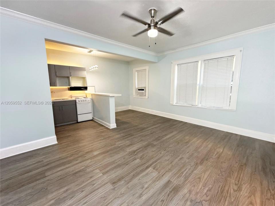 124 Mendoza Ave 3, Coral Gables, Floride 33134, États-Unis