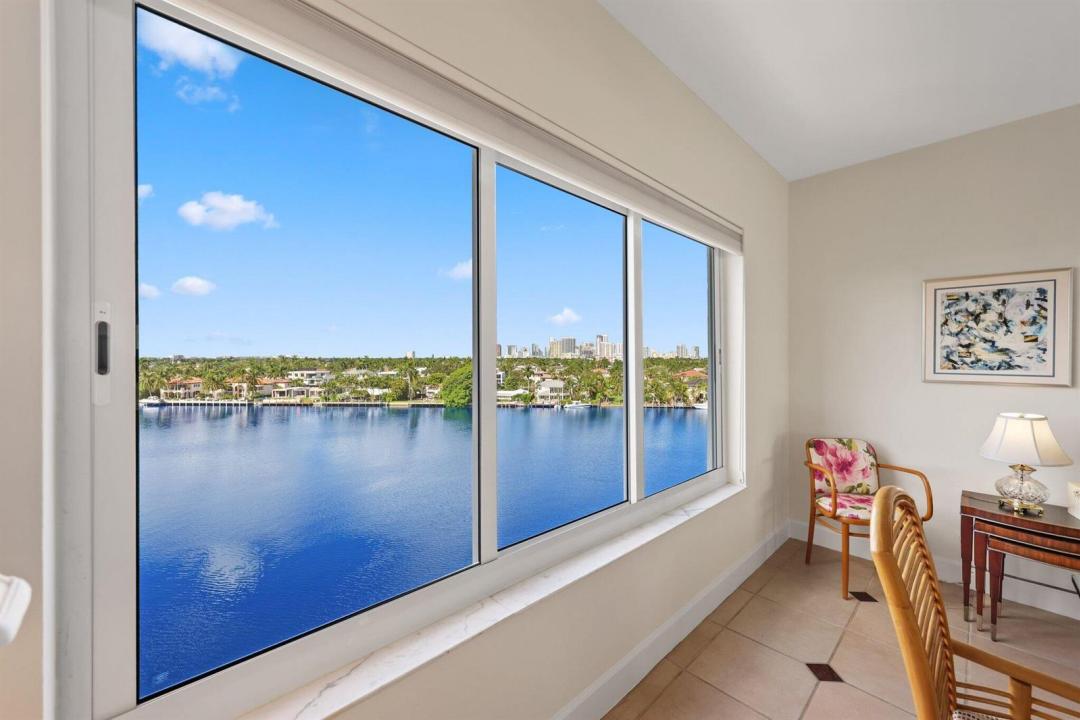 333 SUNSET Drive 501, Fort Lauderdale, Florida 33301, USA