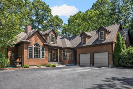 70 Great Road, East Greenwich, Rhode Island 02818, USA