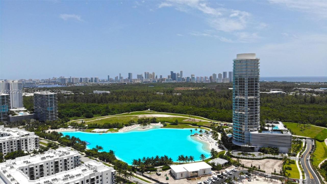 2411 Laguna Circle 1903, North Miami, Flórida 33181, Estados Unidos