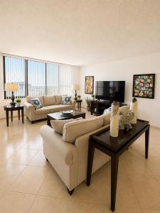 3505 S Ocean Dr 401, Hollywood, Florida 33019, USA