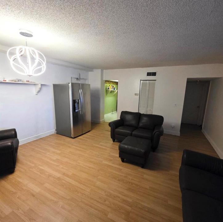 505 Spencer Drive 407, West Palm Beach, Floride 33409, États-Unis