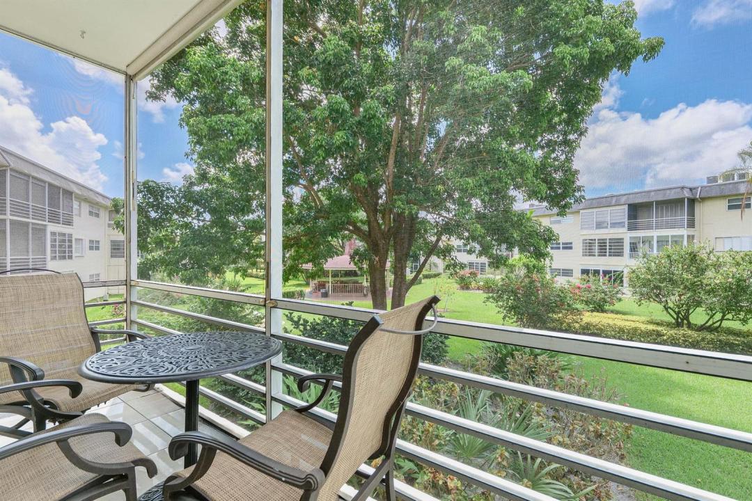 4321 NW 16th Street 203C, Lauderhill, Floride 33313, États-Unis