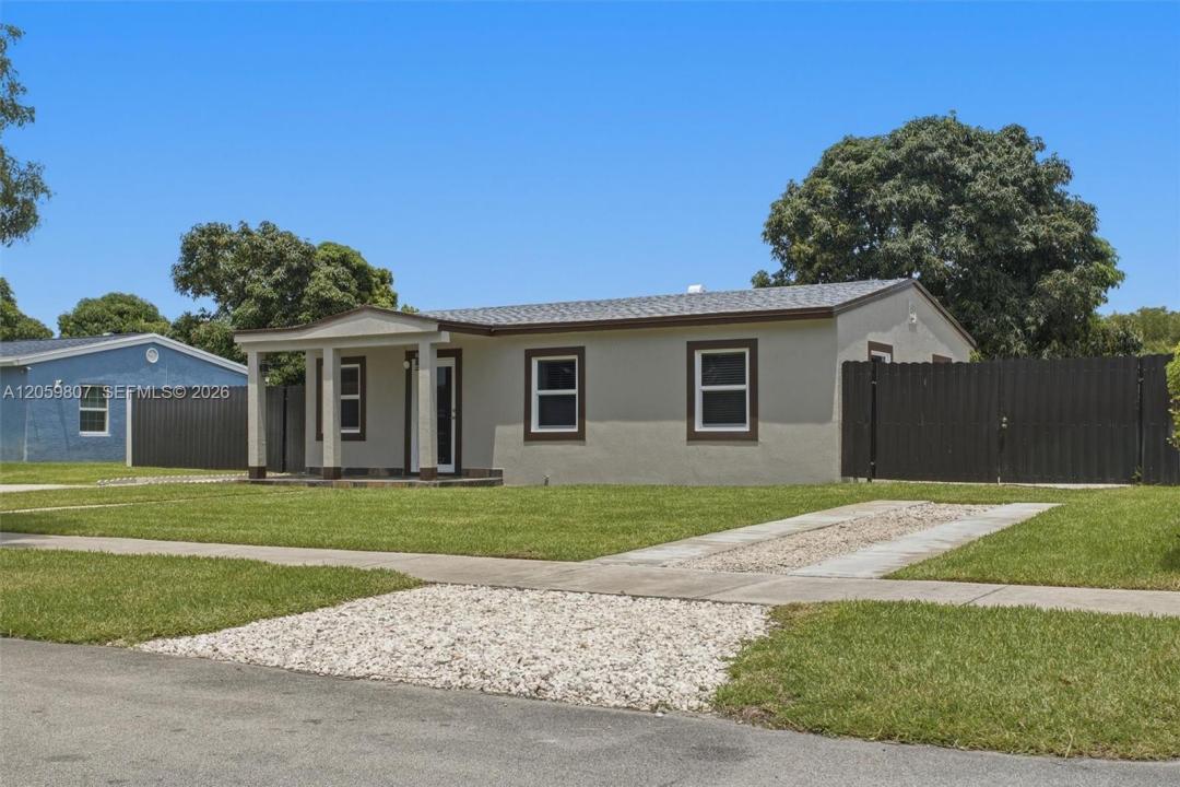 16031 NW 18th Ave, Miami Gardens, Florida 33054, Stati Uniti