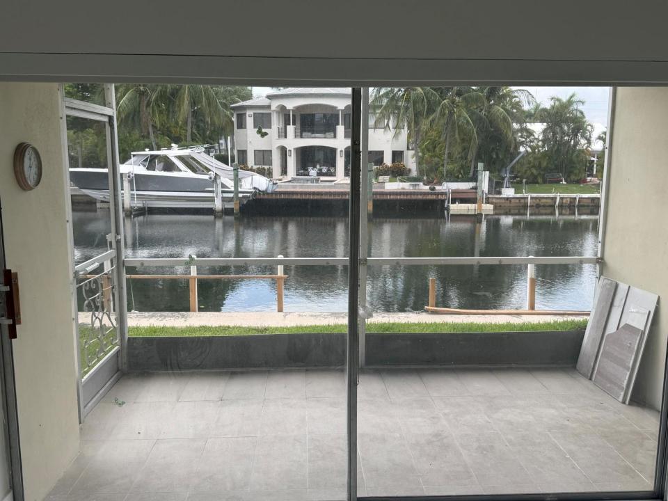 460 Paradise Isle Boulevard 101, Hallandale Beach, Floride 33009, États-Unis